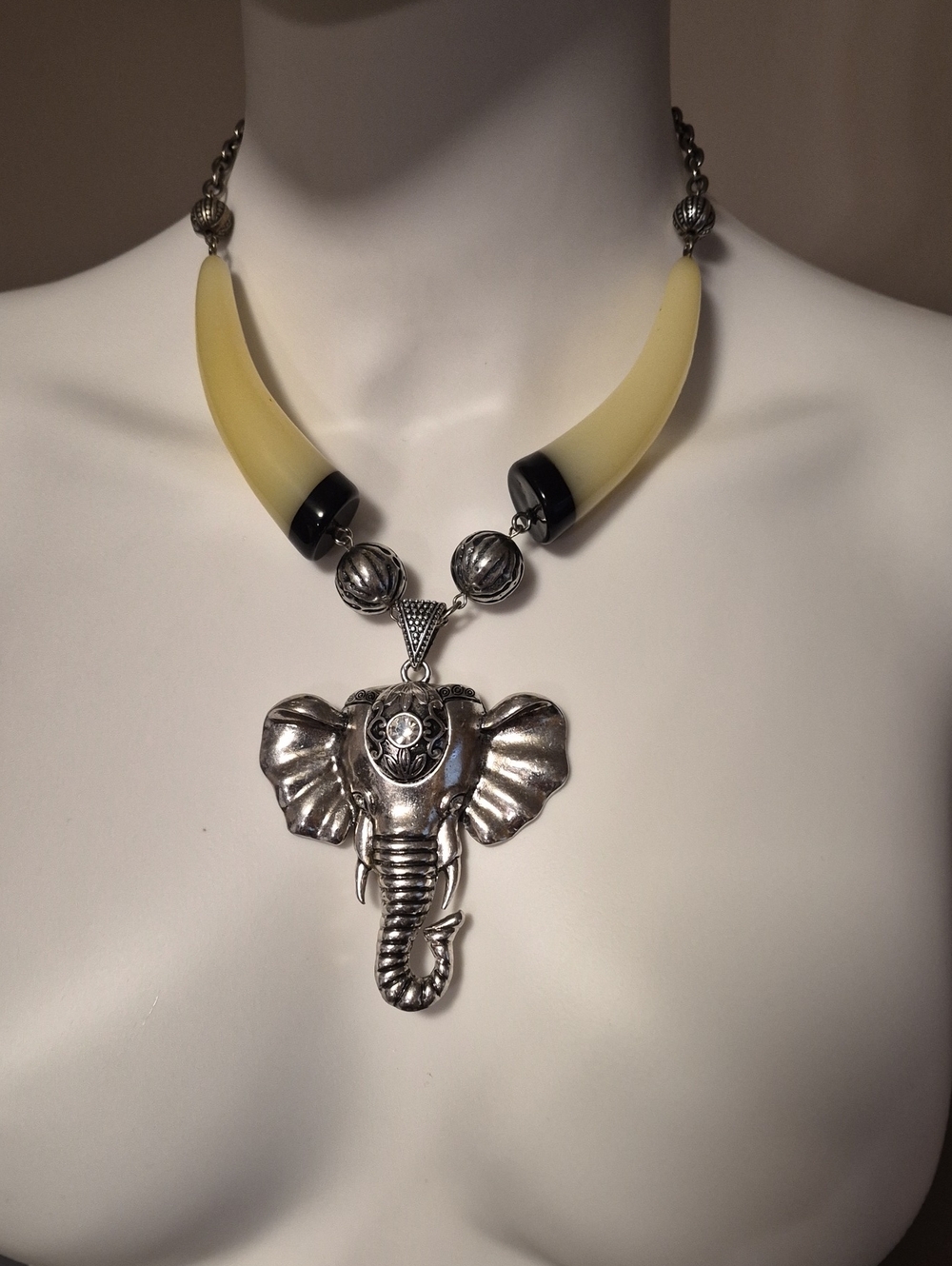 Source Unknown Silver Elephant Pendant Necklace with Cream and Black Accents
